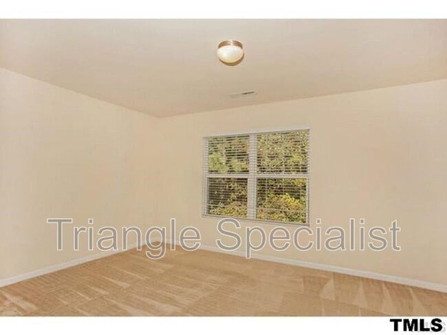 Building Photo - 8549 Quarton Dr