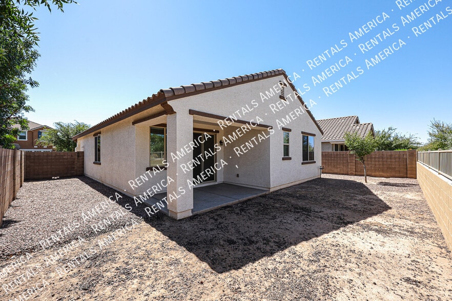 Building Photo - 21260 E Calle Luna