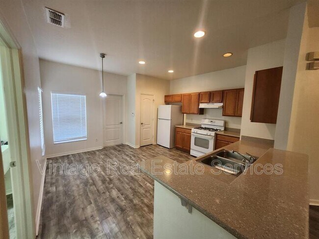 Building Photo - 9344 Mandrake Ct