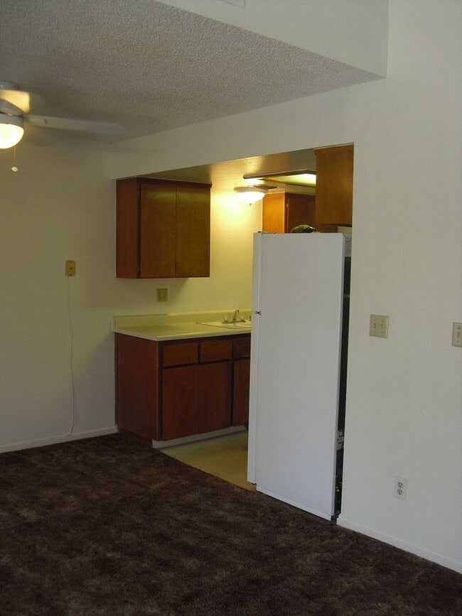 Interior Photo - VINTAGE II APTS