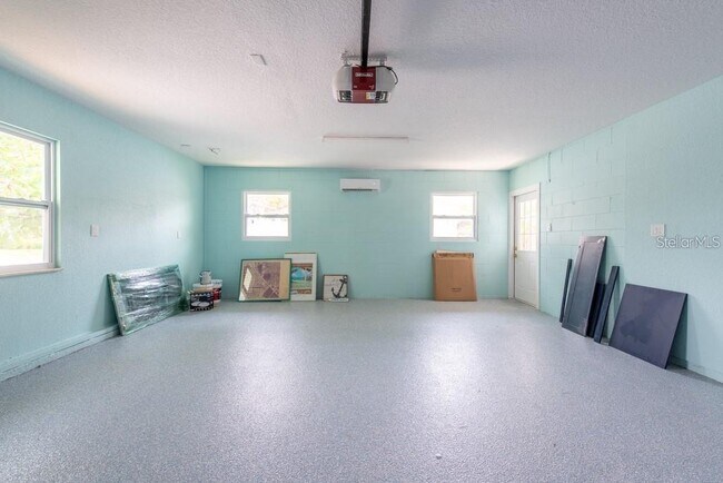 Building Photo - 4643 Bay Crest Dr