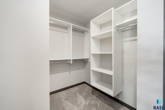 Building Photo - 4500 W 34th St N