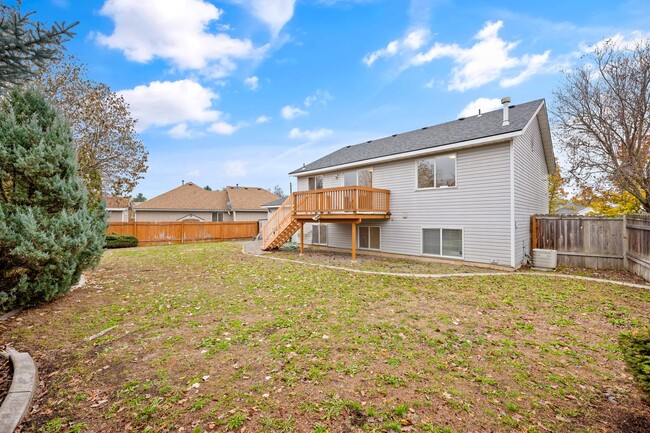 Building Photo - Charming Single Family Home in Post Falls!!