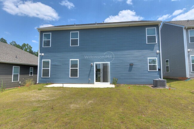 Building Photo - 5 BR/3 BTH Home in Selwyn Landing