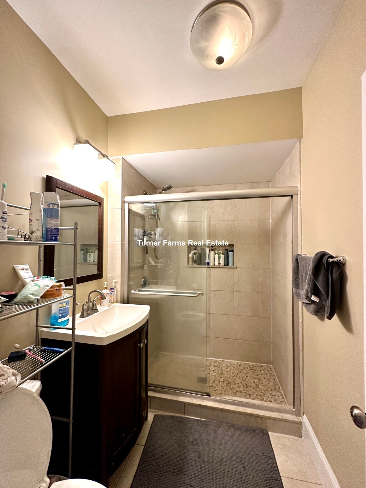 Building Photo - 44 Hillside St