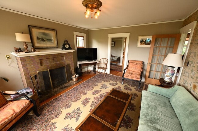 Building Photo - 3bd/2ba Seattle Home