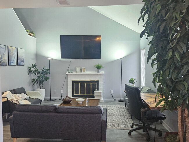 Building Photo - 11526 Turn Stone Ct