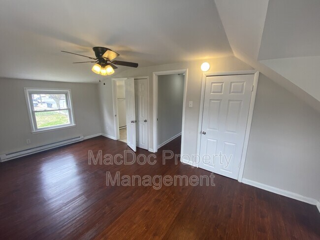 Building Photo - 1500 Airport Ave