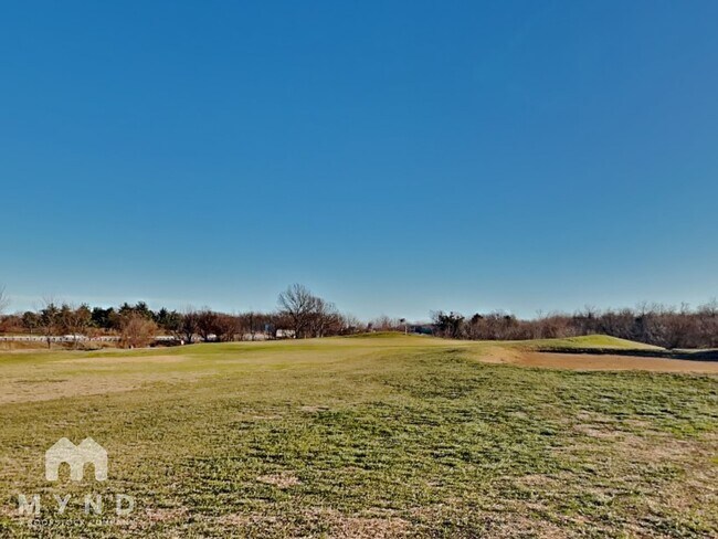 Building Photo - 5697 W Alexa Ln