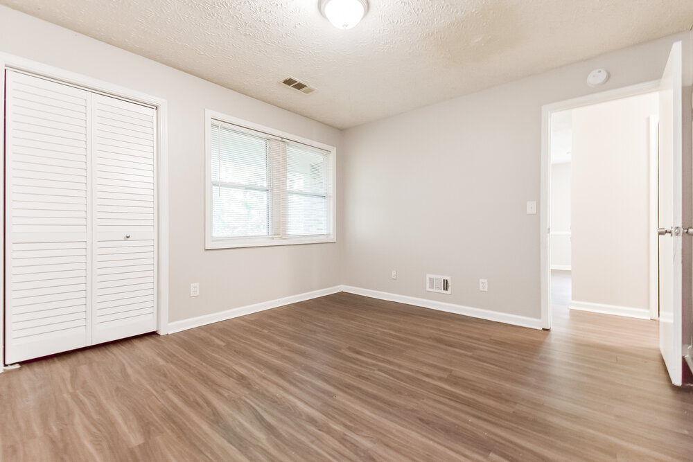 Building Photo - 5408 Glen Haven Dr