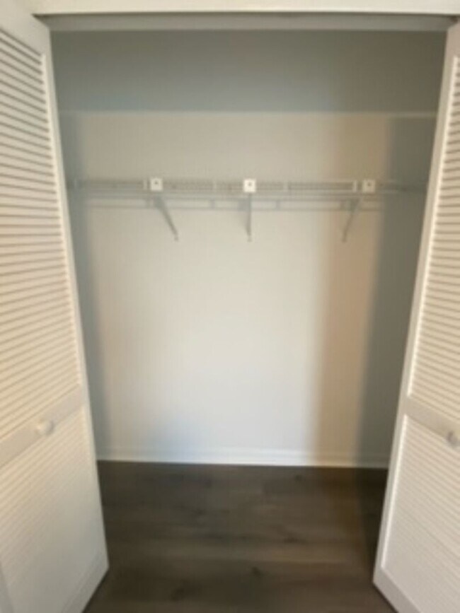 Building Photo - 3662 Heron Dr