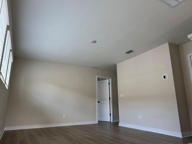 Building Photo - 2931 Marshfront Dr