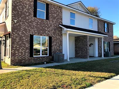 Primary Photo - 3703 Common St