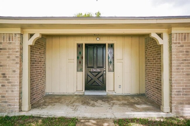 Building Photo - 13626 Woodchester Dr