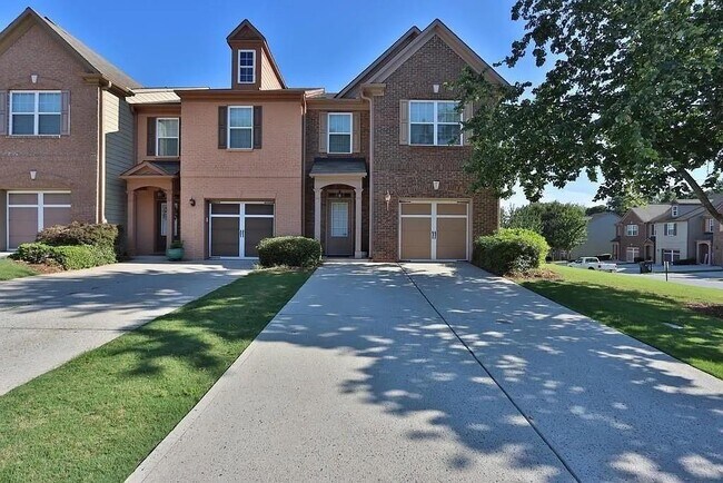 Primary Photo - 5025 Sherwood Way