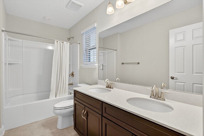 Building Photo - 411 Narrowleaf Dr