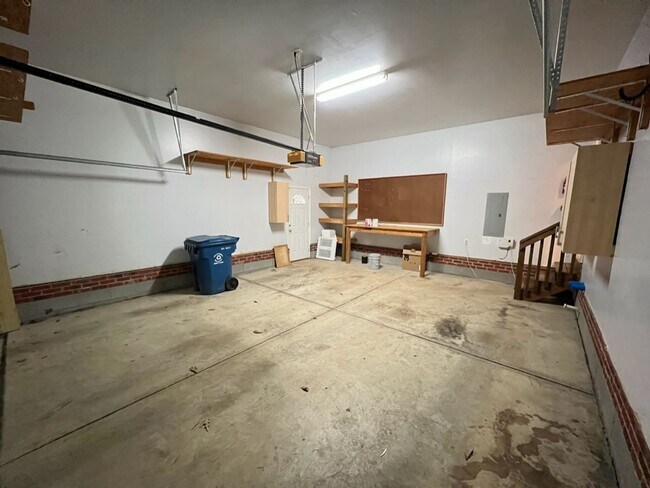 Building Photo - 8207 Morrell Ln