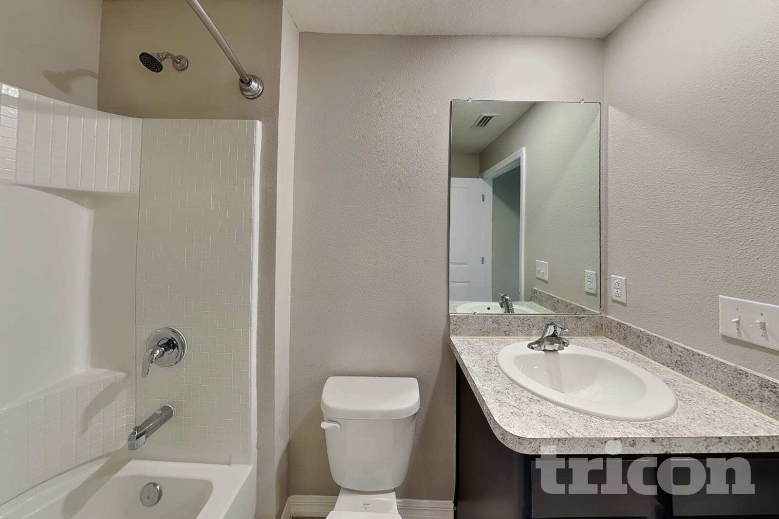 Building Photo - 7846 Broad Pointe Dr