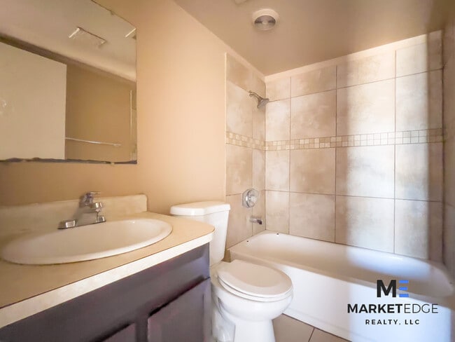 Building Photo - 3 Bed/ 2 Bath Home at McDowell/51st! Move-...