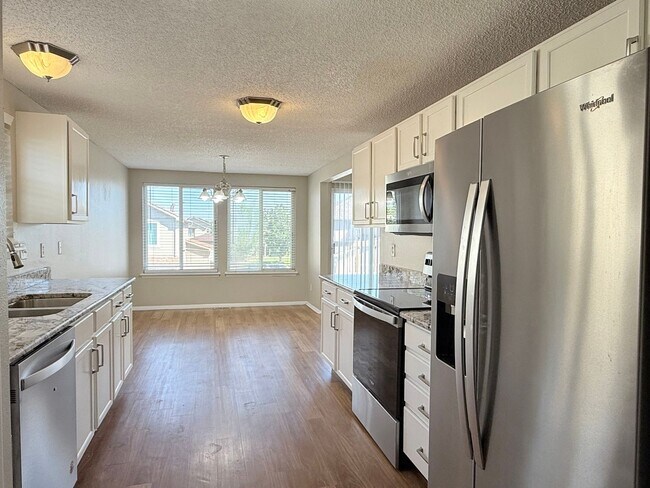 Building Photo - Conveniently Located Home in East Quincy H...