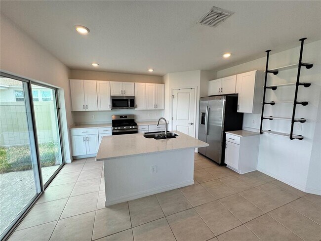 Building Photo - 33981 Sky Blossom Cir
