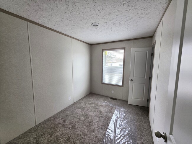 Building Photo - 23425 Winifred Ave