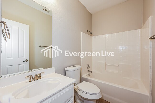 Building Photo - 6520 Payton Dr