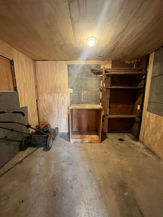 Building Photo - 3-Bedroom 1-Bathrrom home near Dorris Ranch