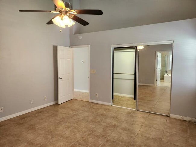 Building Photo - 6639 Hatteras Dr