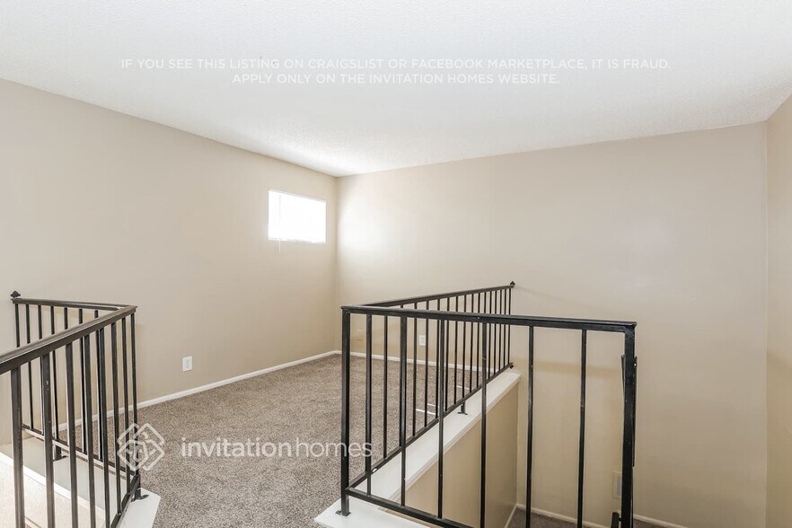 Building Photo - 10037 W Montecito Ave