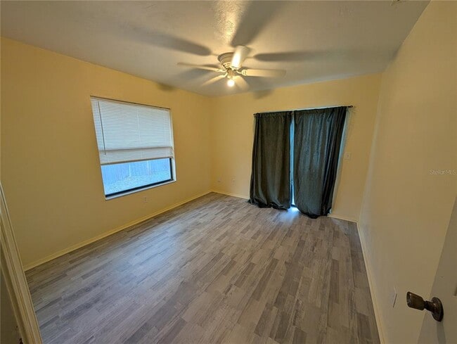 Building Photo - 2425 Tamarind Dr