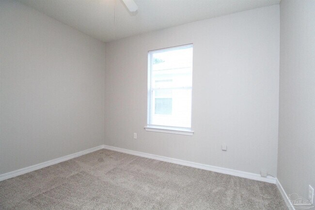 Building Photo - 1021 Antigua Cir