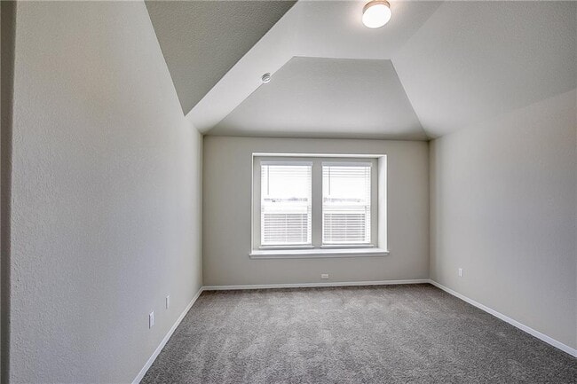 Building Photo - 306 Delta Crst