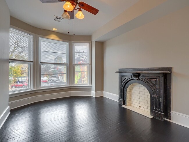 Building Photo - 1006 N 3rd St