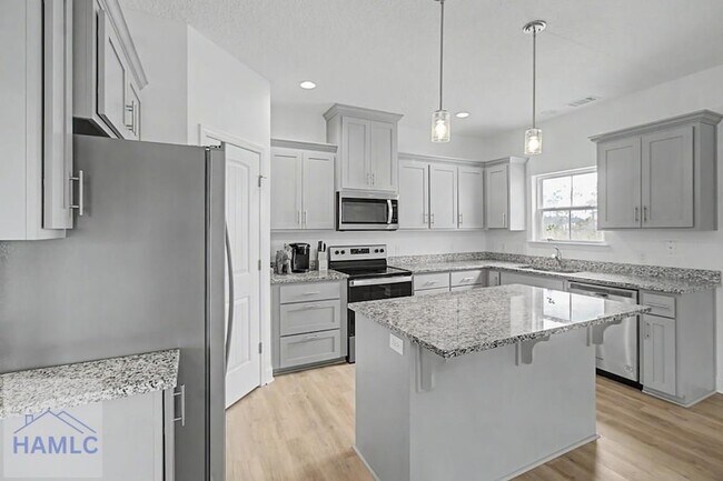 Building Photo - 76 St John's Ct