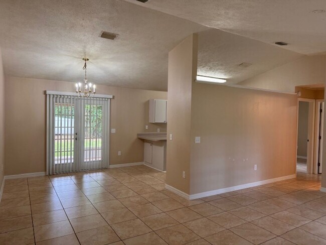 Building Photo - THIS IS NOT AVAILABLE FOR SHOWING UNTIL MI...
