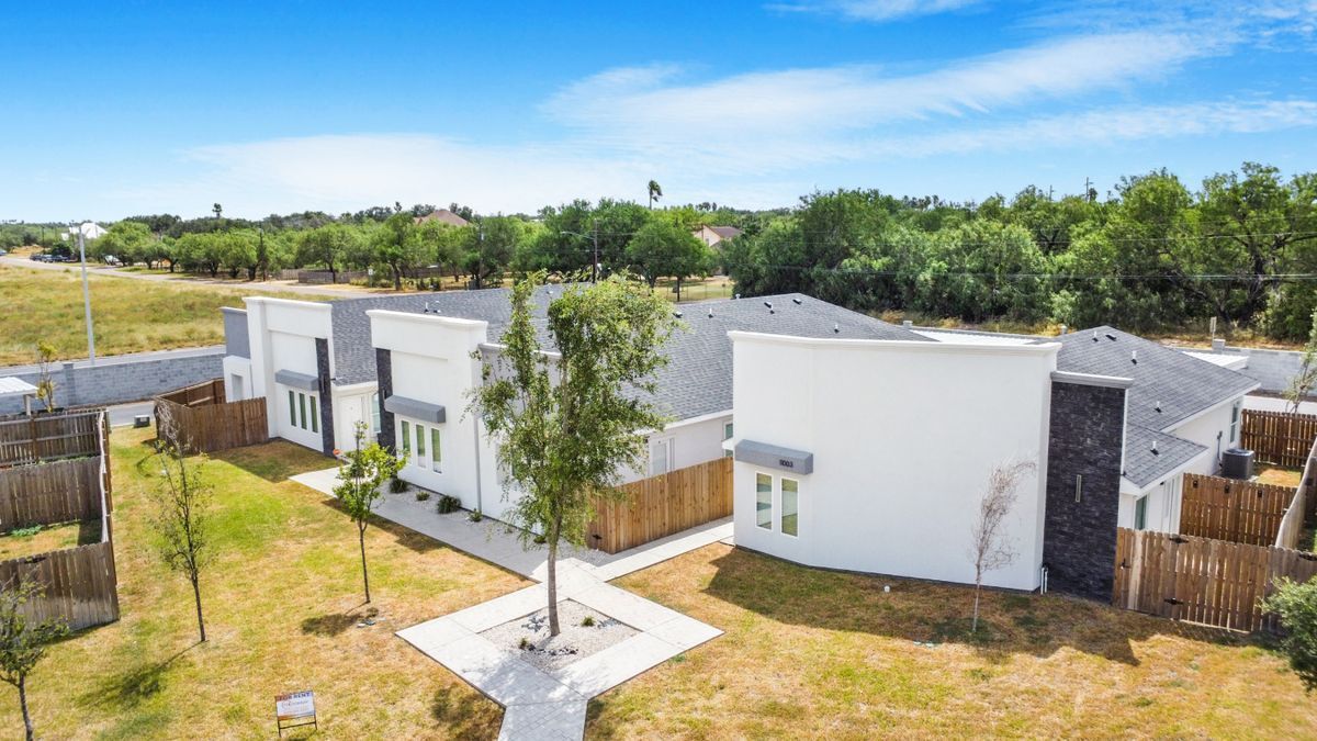 Building Photo - 11003 N 36th Ln