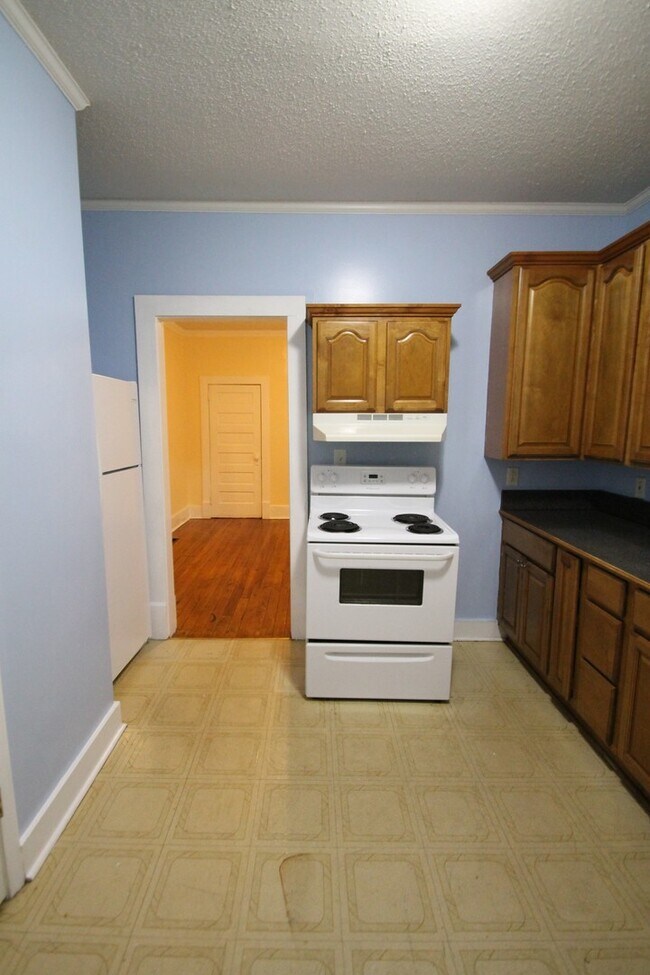 Building Photo - 338 Ebenezer Ave