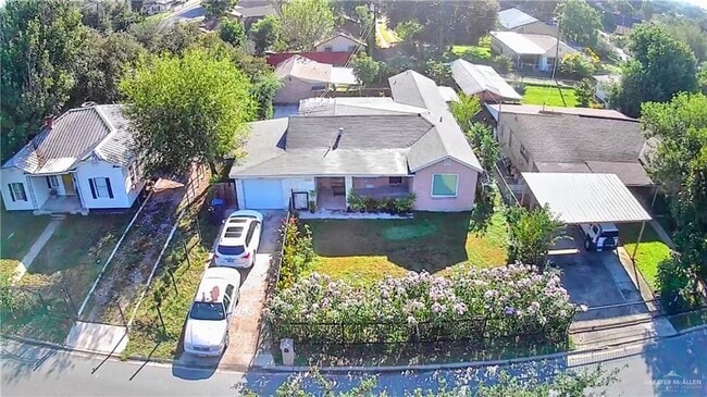 Building Photo - 27 S 6th St