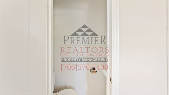 Building Photo - 330 Mays Ave