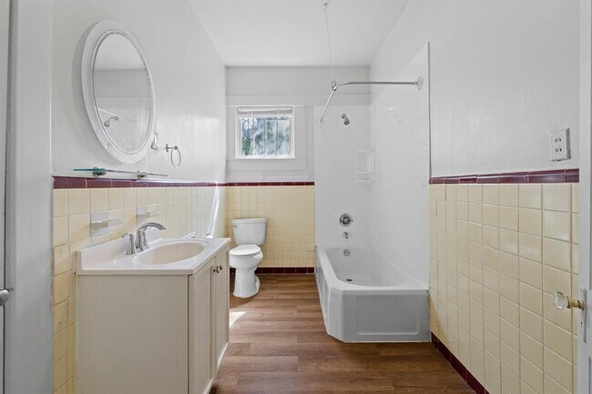 Building Photo - 1117 Enfield Rd