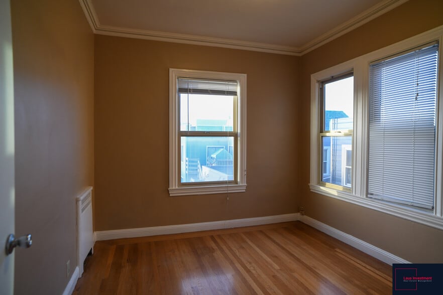 Bedroom - 1600 Clement St