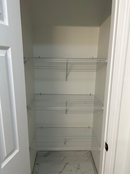 Building Photo - 4906 Wade Valley Way