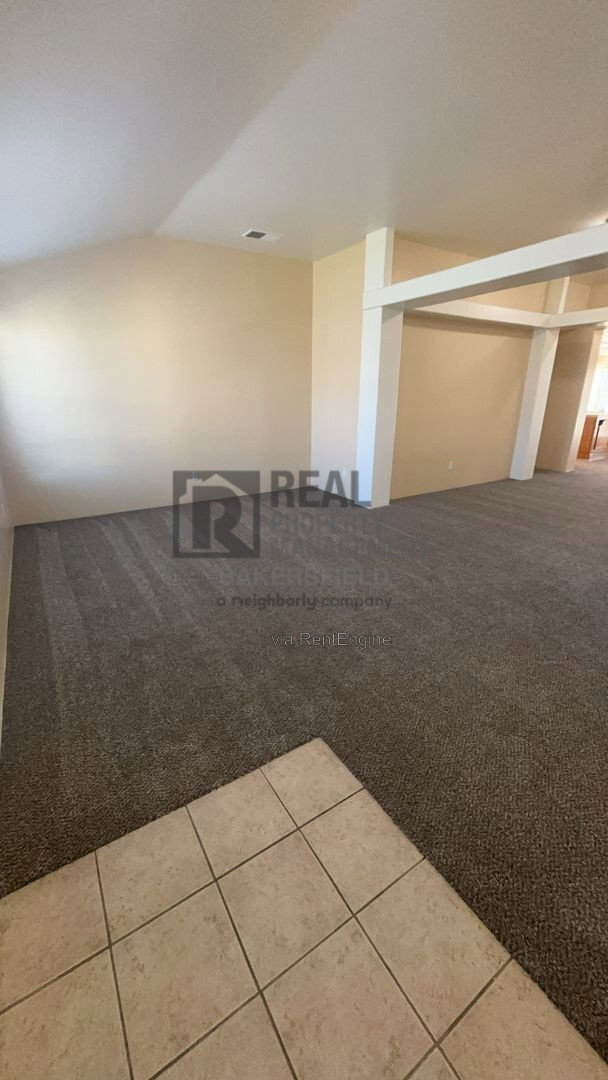 Building Photo - 9913 Pavilion Dr