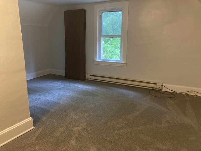 Building Photo - 6028 Penn St