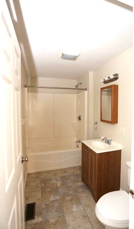 Building Photo - 16 Wilcock St