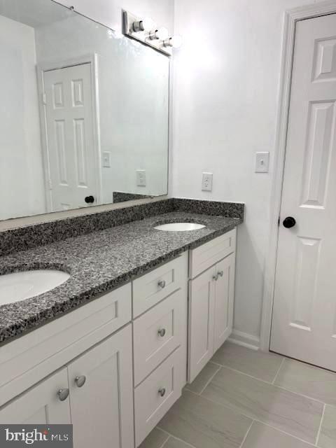 Building Photo - 510 Fairfax Ln