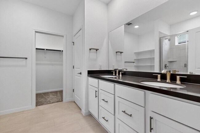 Building Photo - 1204 Purple Martin Dr