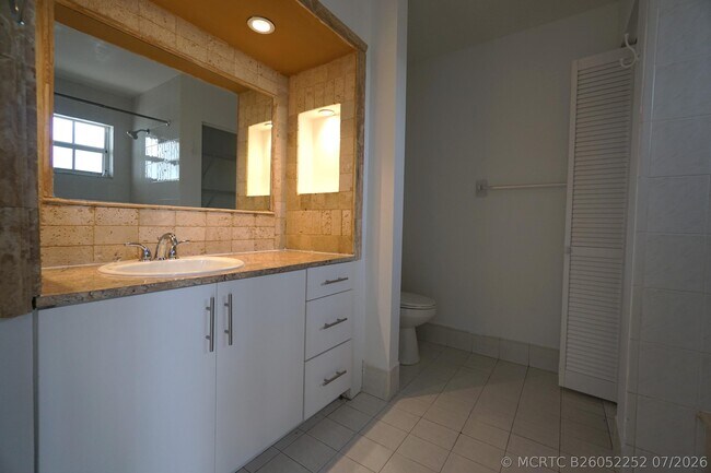 Building Photo - 18011 SW 139th Ct