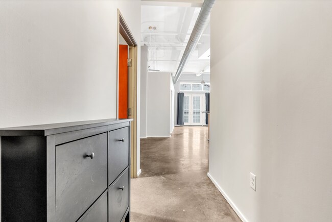 Building Photo - Downtown St. Louis Condo for Rent - Meridian Building